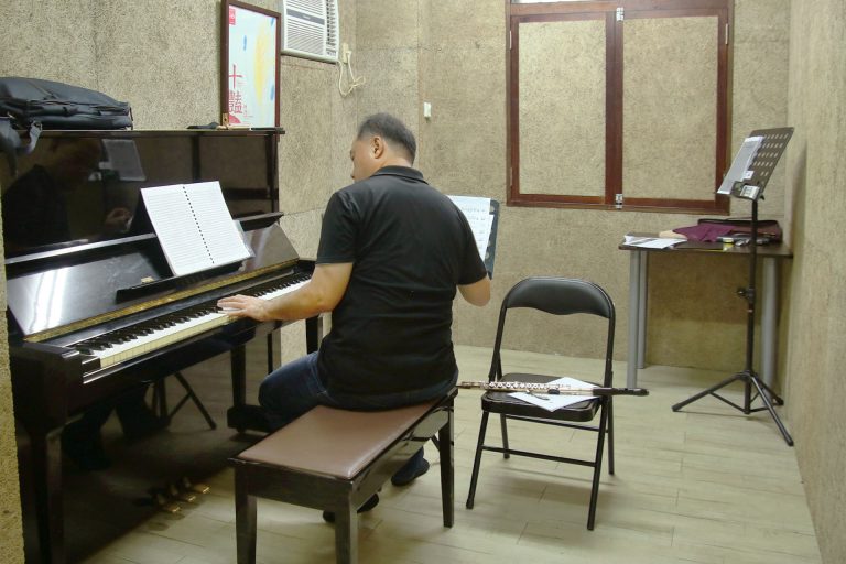 101 直立鋼琴琴房